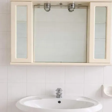 Apartament A Stone's Throw From The Sea Numana