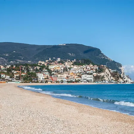 Apartamento A Stone's Throw From The Sea Numana
