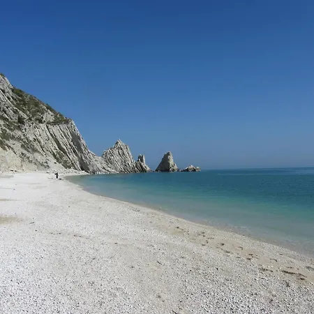 Apartamento A Stone's Throw From The Sea *